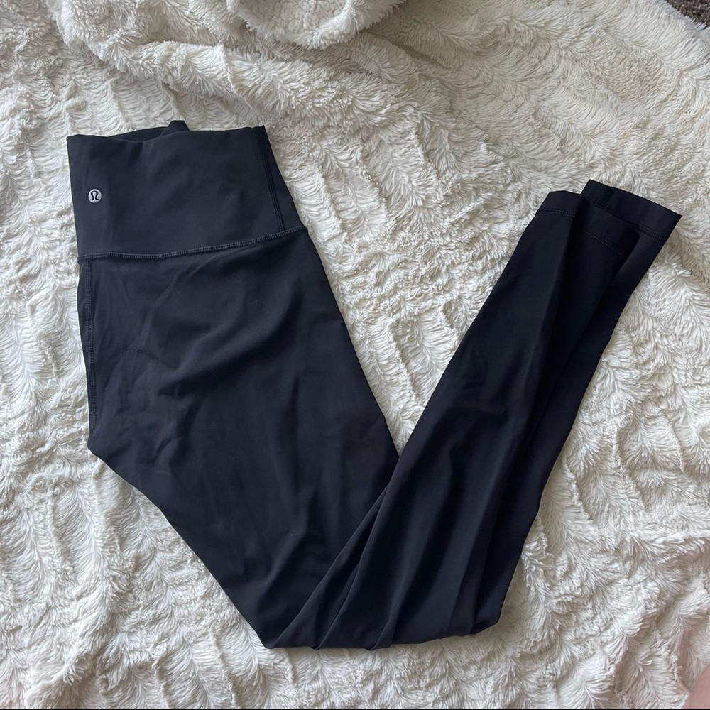 Lululemon Wunder Under Leggings!!